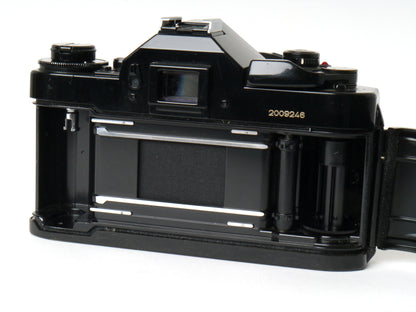 Canon A-1 Gehäuse mit FD 3,5/35-105mm – Gut