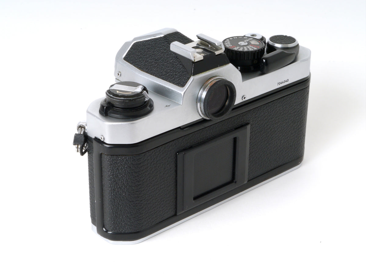 Nikon FM2 Gehäuse, silber – Gut