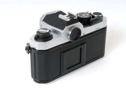 Nikon FM2 Gehäuse, silber – Gut