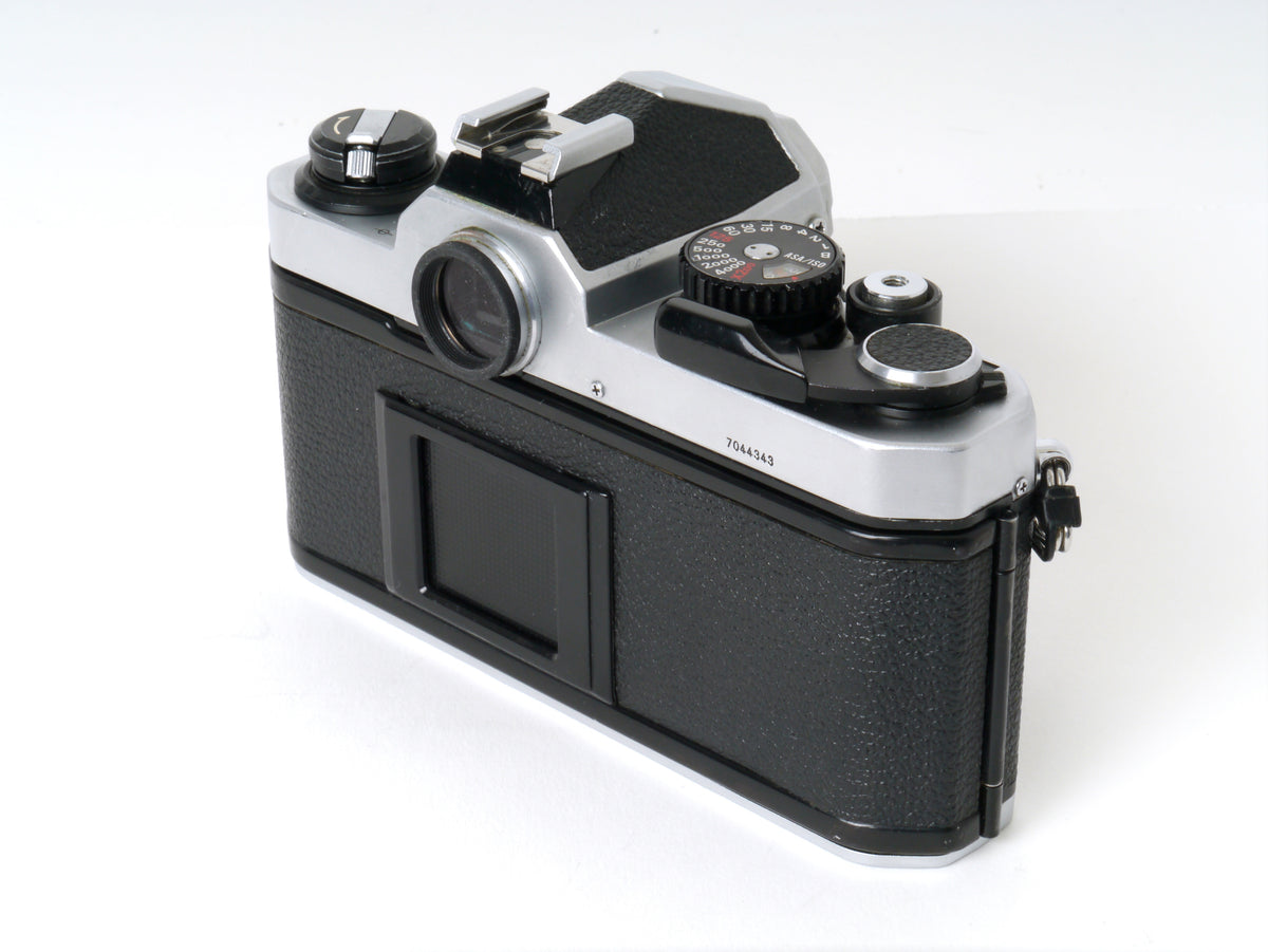 Nikon FM2 Gehäuse, silber – Gut