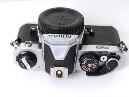 Nikon FM2 Gehäuse, silber – Gut