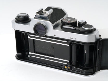 Nikon FM2 Gehäuse, silber – Gut