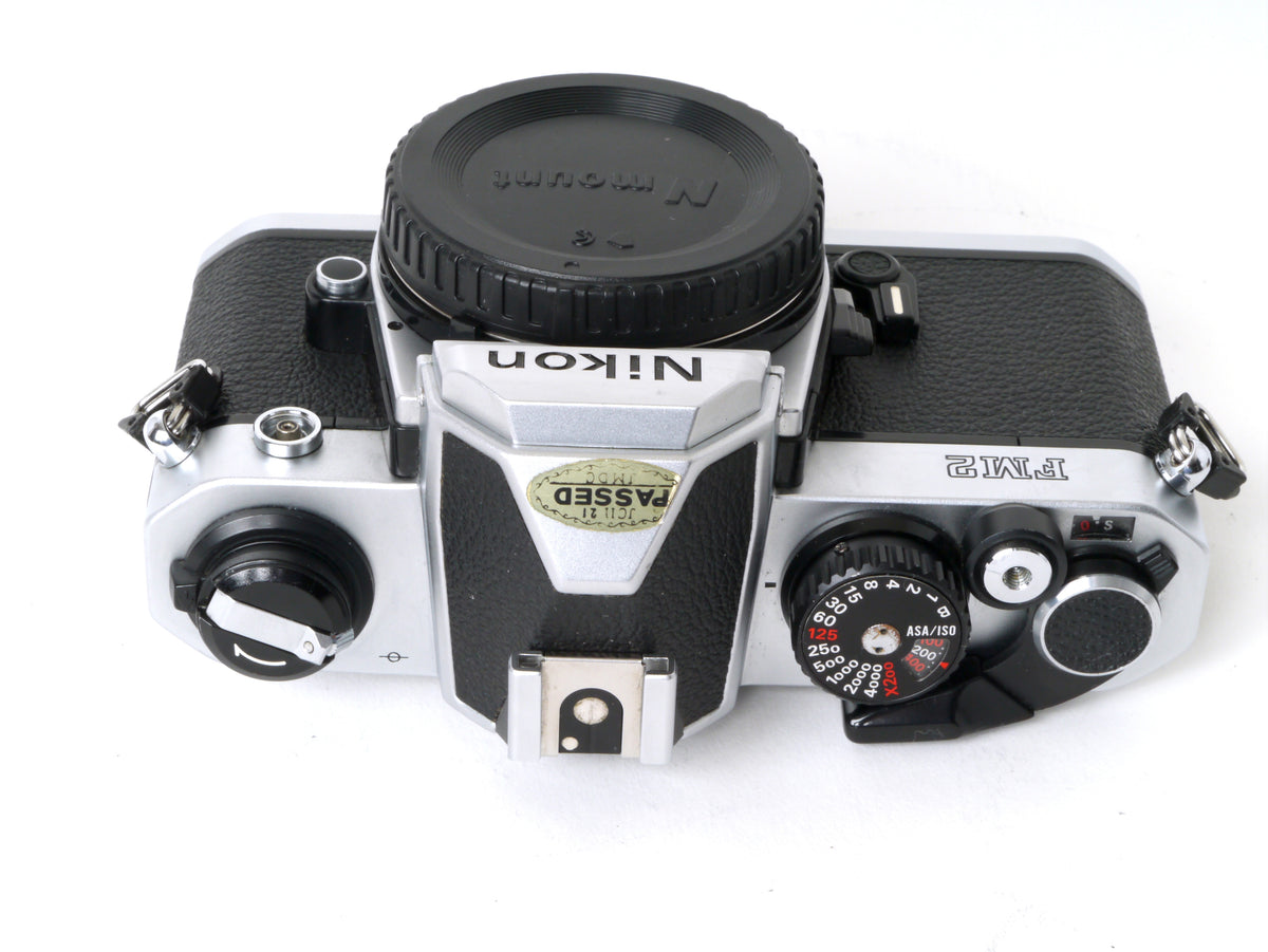 Nikon FM2 Gehäuse silber– Gut