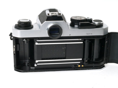 Nikon FM2 Gehäuse silber– Gut