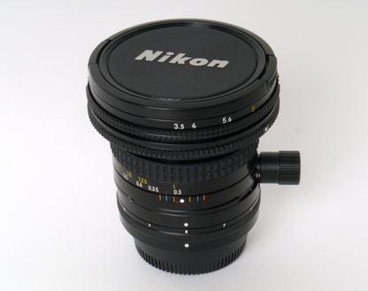 Nikon PC-Nikkor 3,5/28mm Shift-Objektiv – Neuwertig