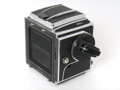 Hasselblad 503CW Gehäuse, Silber, mit Lichtschacht und A12 Magazin – Sehr gut