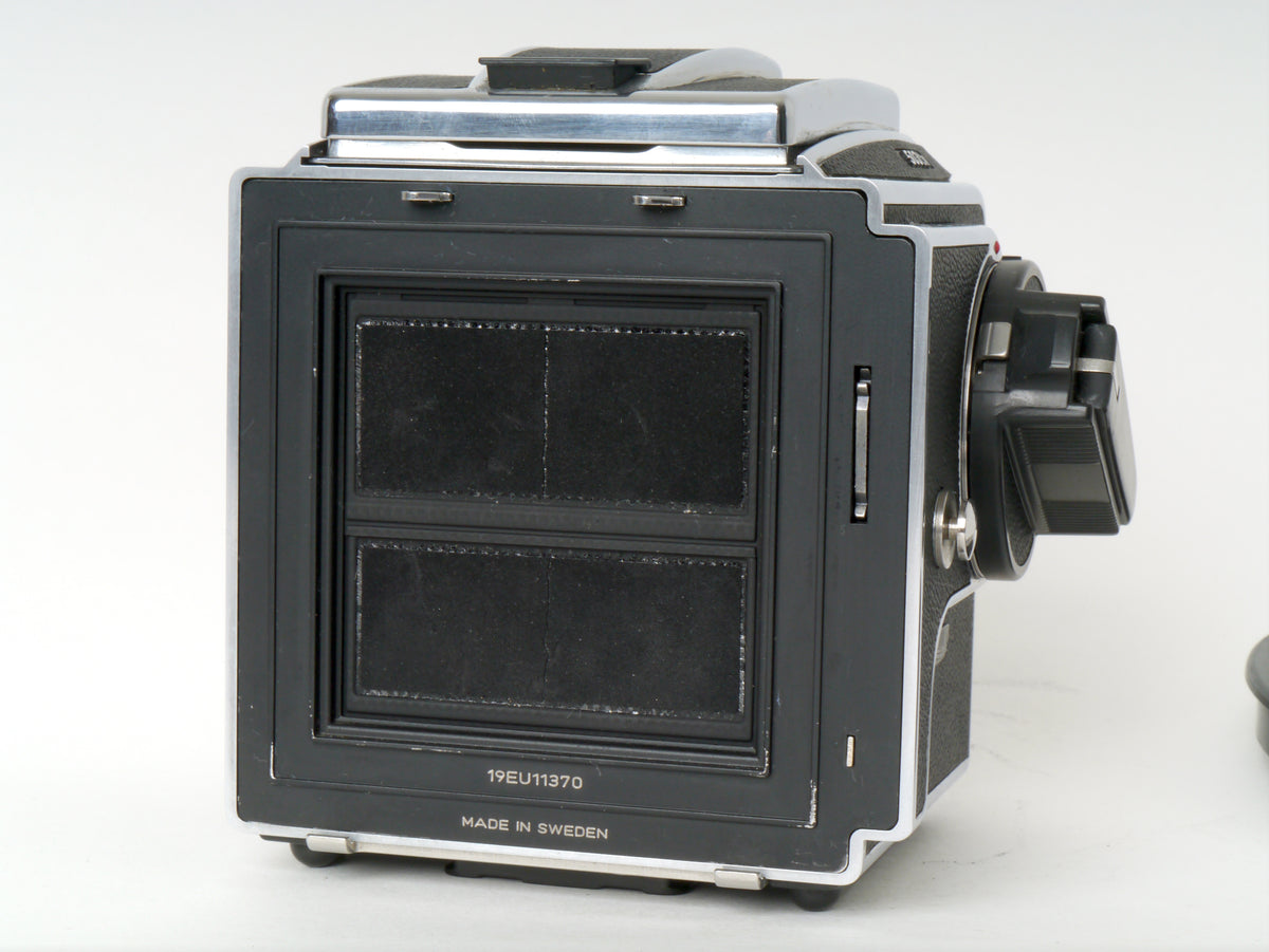 Hasselblad 503CW Gehäuse, Silber, mit Lichtschacht und A12 Magazin – Sehr gut