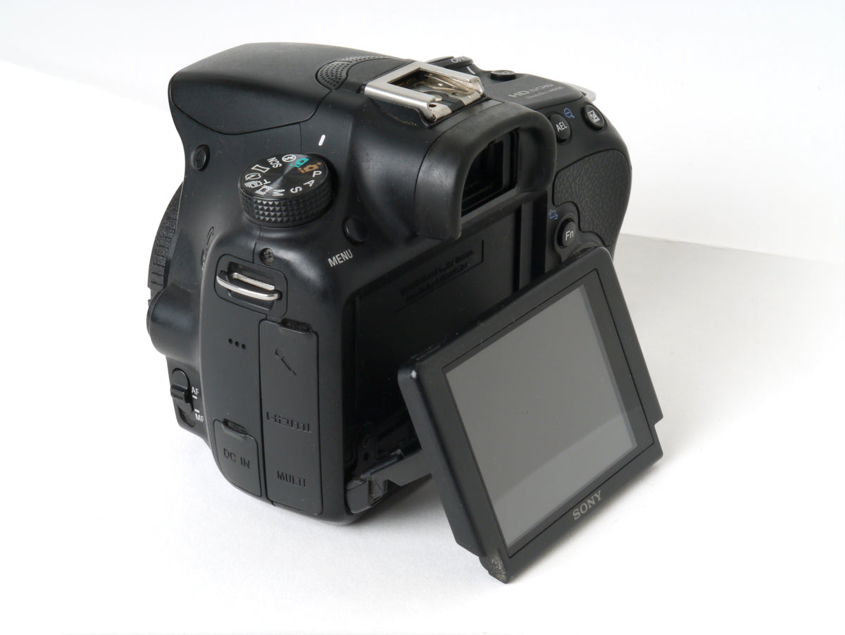 Sony Alpha SLT-A58 Gehäuse – Gut