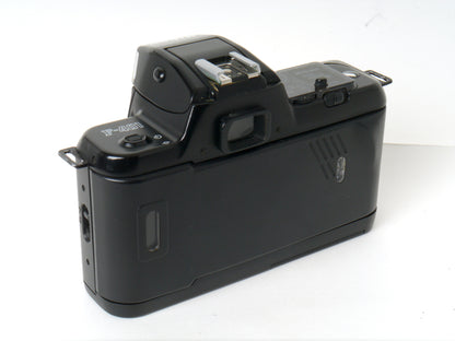 Nikon F-401 Gehäuse mit Sigma Flash 280 NA Blitzgerät – Sehr gut