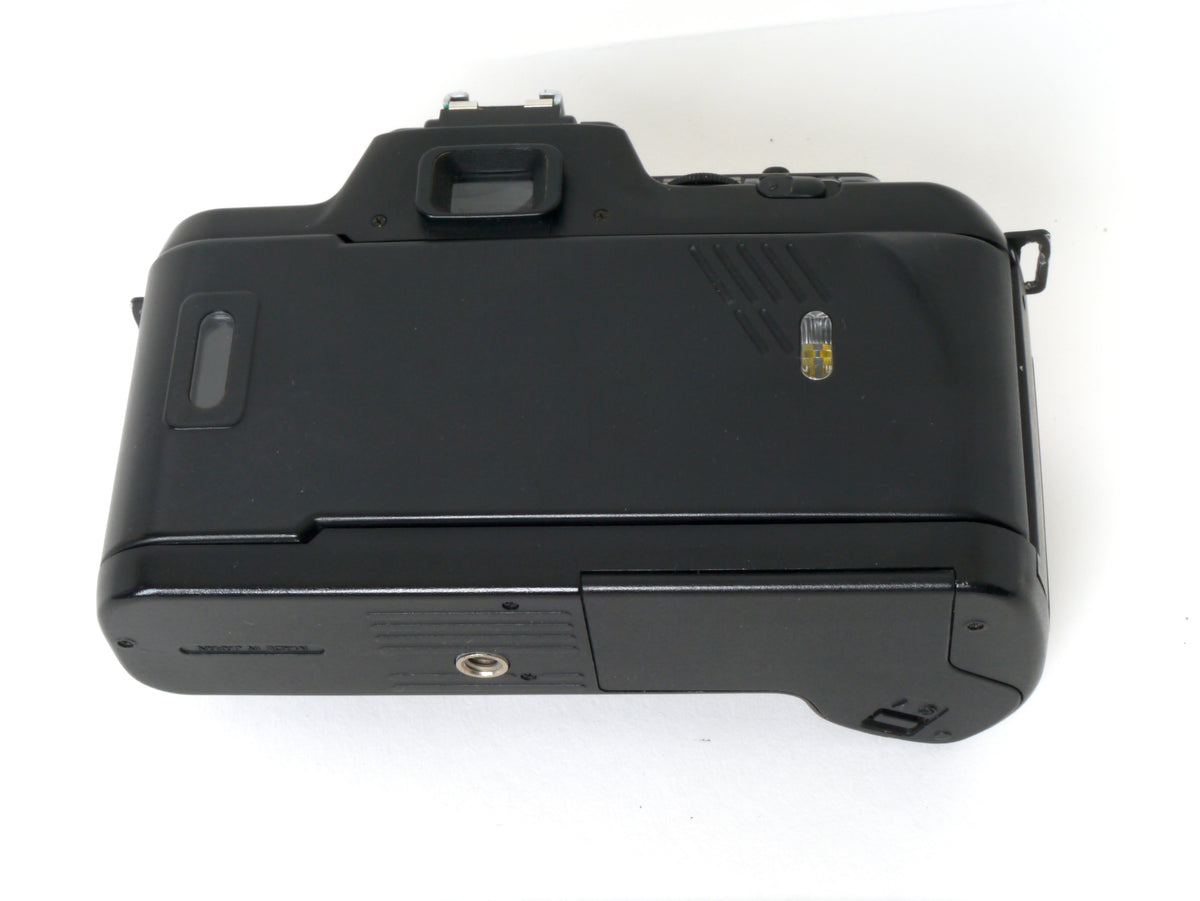 Nikon F-401 Gehäuse mit Sigma Flash 280 NA Blitzgerät – Sehr gut