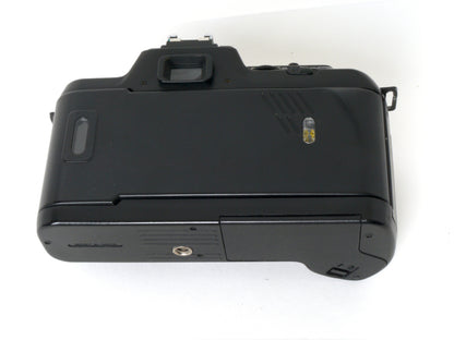 Nikon F-401 Gehäuse mit Sigma Flash 280 NA Blitzgerät – Sehr gut